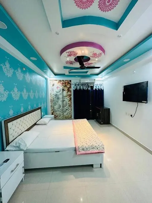 Kartik Apartment Varanasi